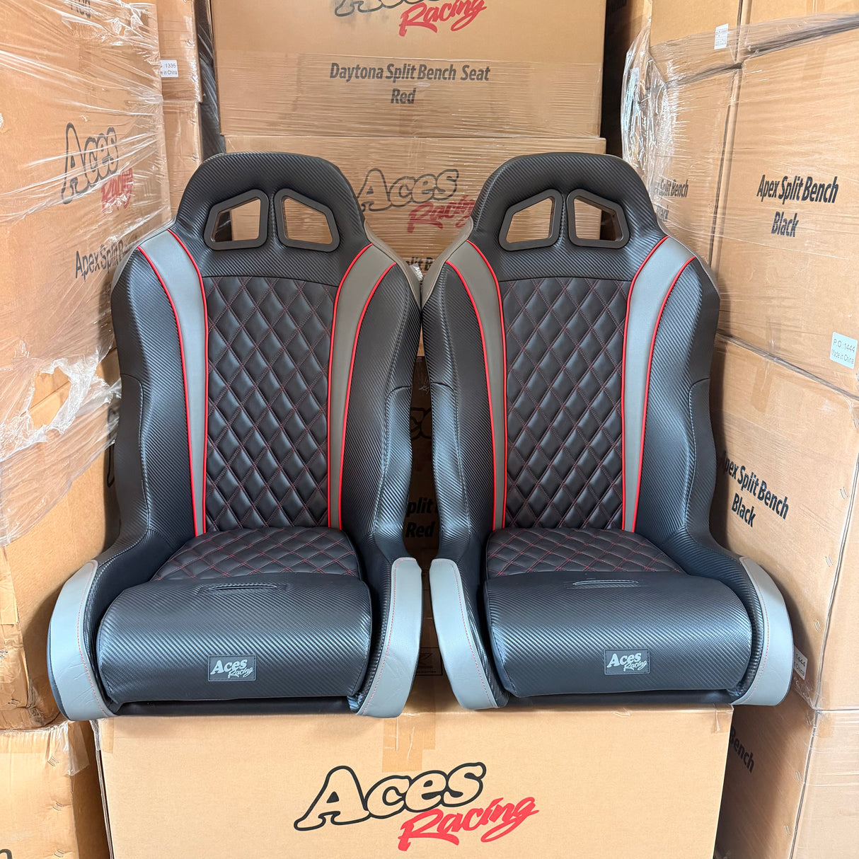 (Red)  Daytona Suspension Seat WD-179