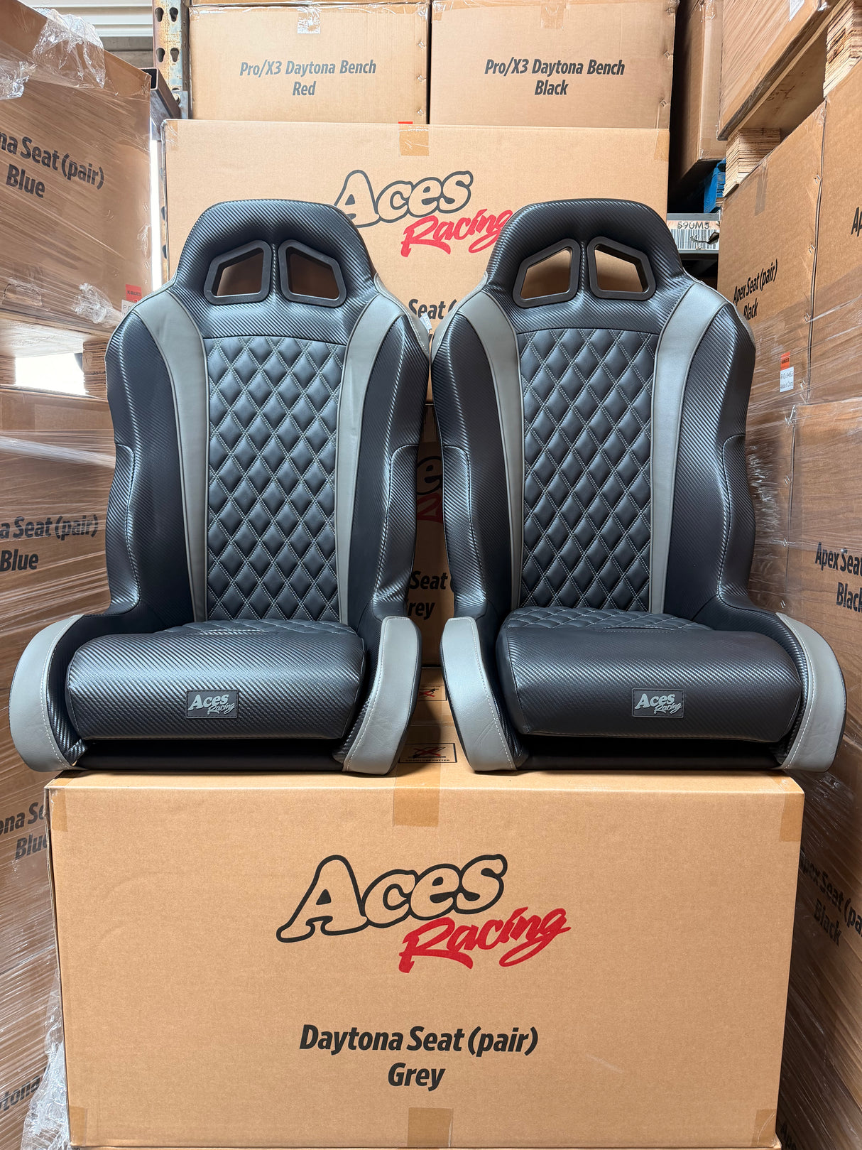 (Grey)  Daytona Suspension Seat WD-188